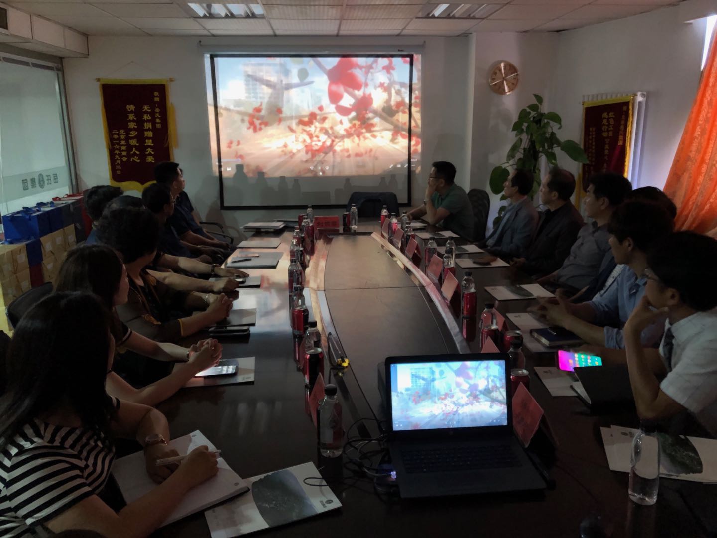 韓國農(nóng)業(yè)協(xié)會、漢城BCC公司、韓國賢光國際到訪岳氏集團(tuán)與并簽署合作協(xié)議